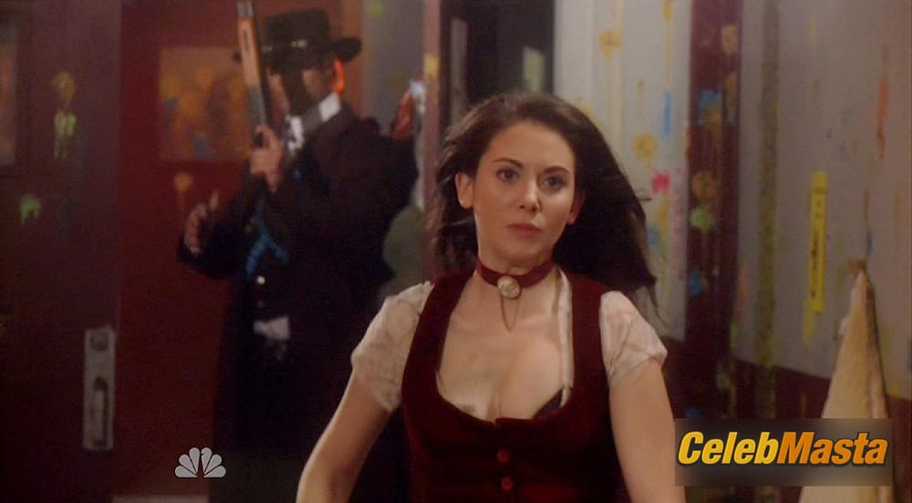 Alison Brie Photo Gallery: Community photo 1