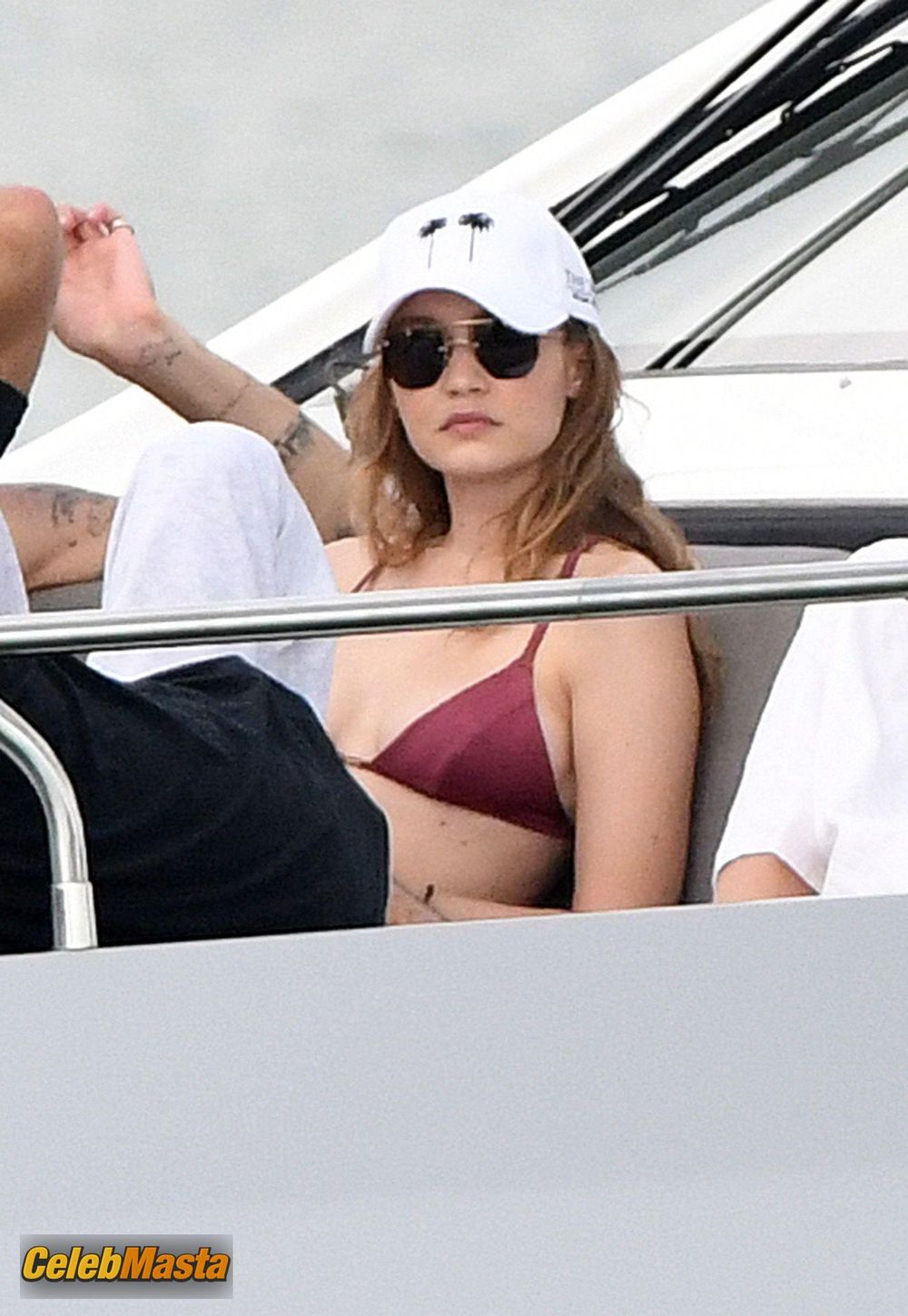 Gigi Hadid Sexy On Yacht With Brother Anwar Hadid And Some Friends in Miami Photo Gallery photo 1
