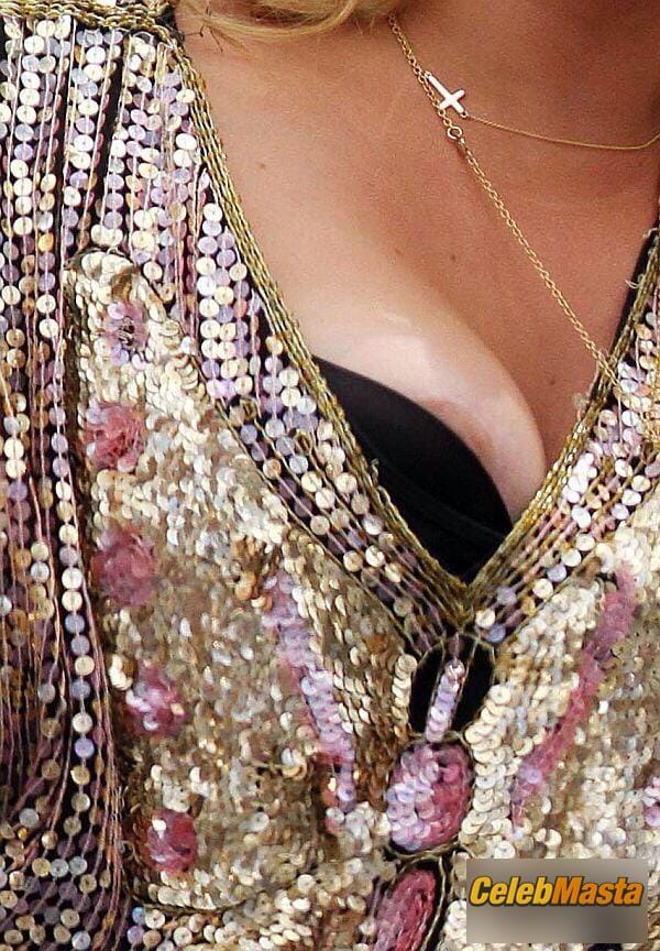 Kesha Photos: Sex Photos photo 1