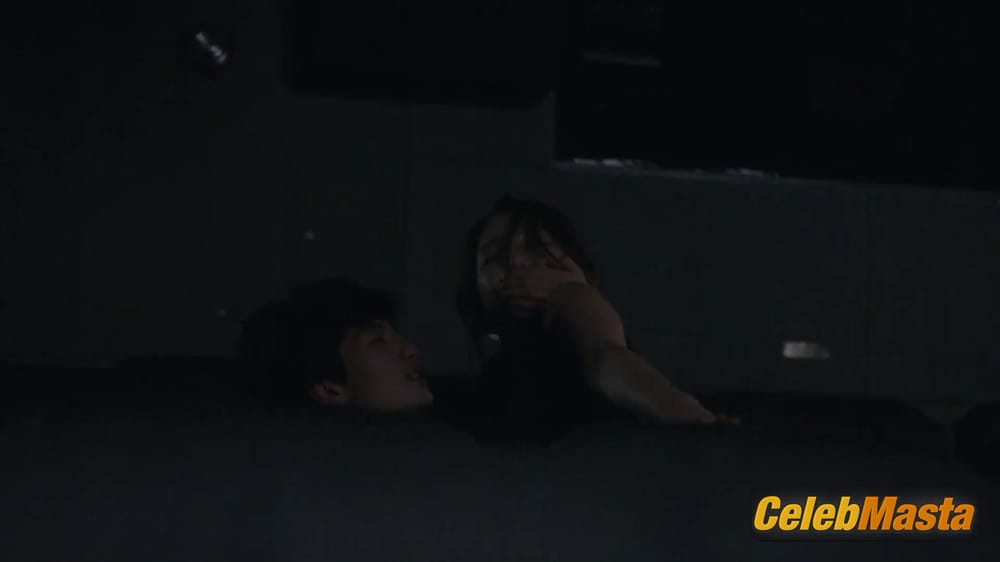 Yoo Ji-Hyun Scene Photos Gallery from Nineteen Shh! No Imagining! photo 1