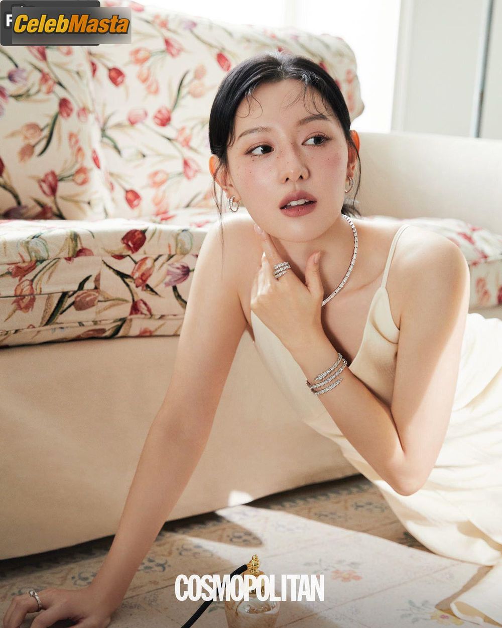 Kim Ji-Won Gallery: Sexy And Beautiful Photos Collection photo 1