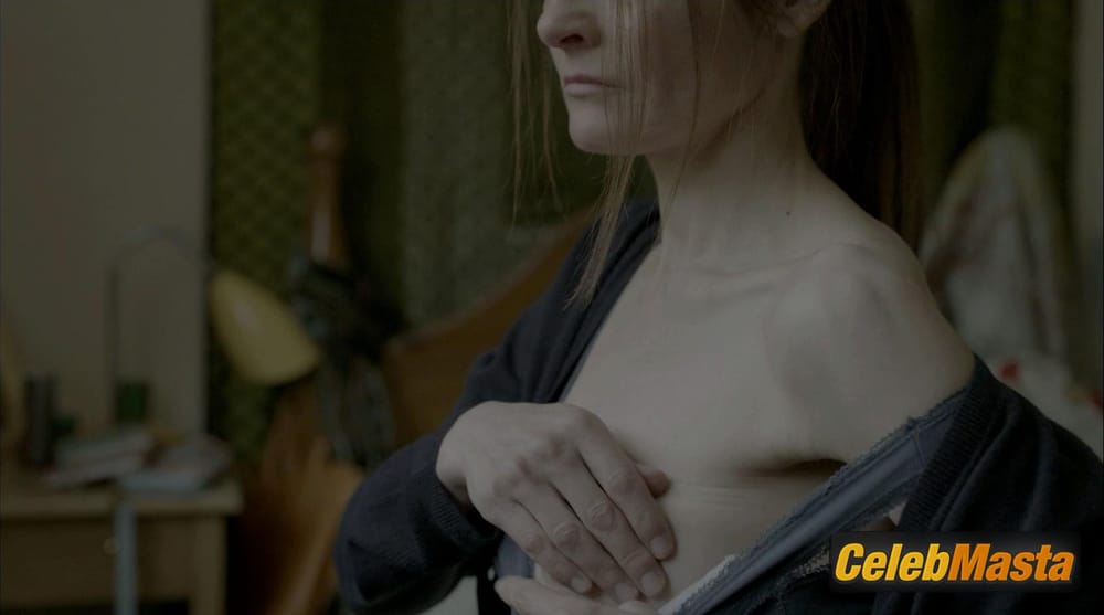 Shirley Henderson in Southcliffe