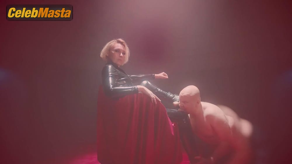 Darya Ekamasova in Tayga