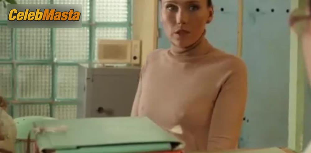 Darya Ekamasova in Dengi