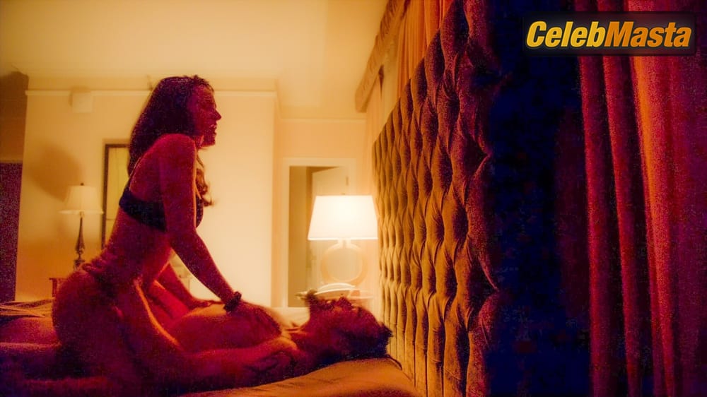 America Olivo Photo Gallery from The Strain photo 1