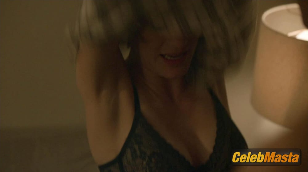 Ashley Hinshaw Photos from A Rising Tide photo 1