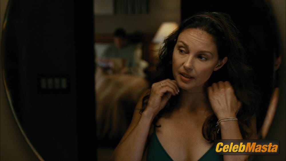 Ashley Judd Photo Collection from Crossing Over photo 1
