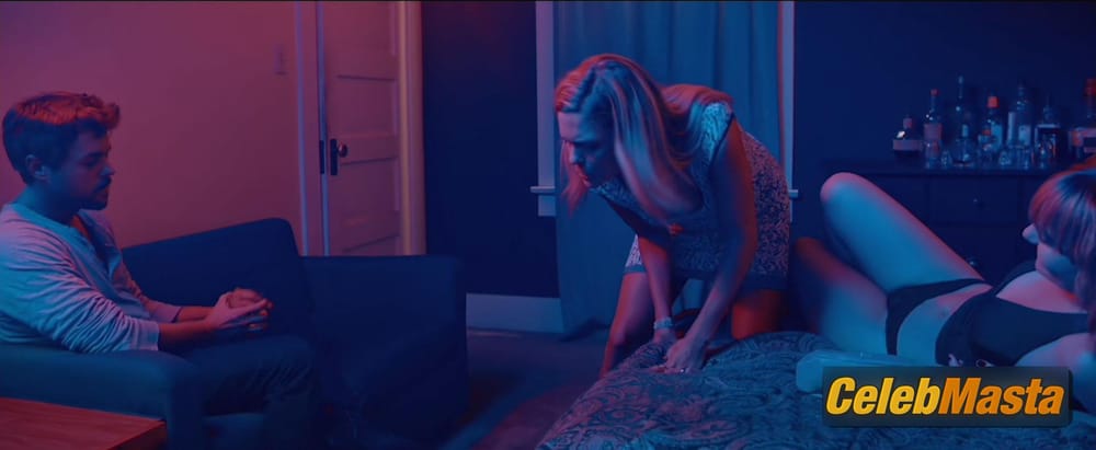 Photo Gallery: Christina Robinson in Philophobia or the Fear of Falling in Love photo 1