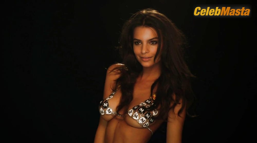 Photo Gallery: Emily Ratajkowski in Sports Illustrated Swimsuit 2014 Emily Ratajkowski Photo Shoot photo 1