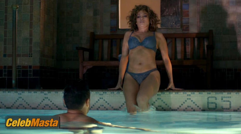Jennifer Lopez Pics from the Set of Shades Of Blue photo 1
