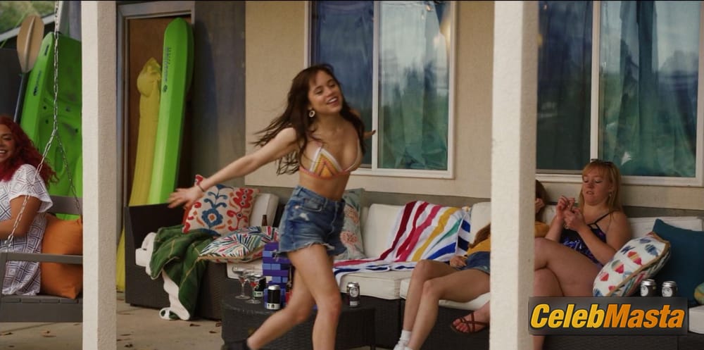 Jenna Ortega Photo Gallery: Winter Spring Summer Or Fall photo 1