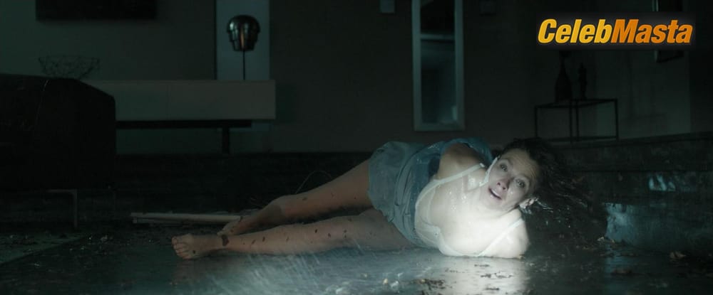 Anna Friel Photo Set from I.t. photo 1