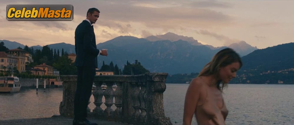 Camille Rowe Photo Collection from Tumi Latitude photo 1