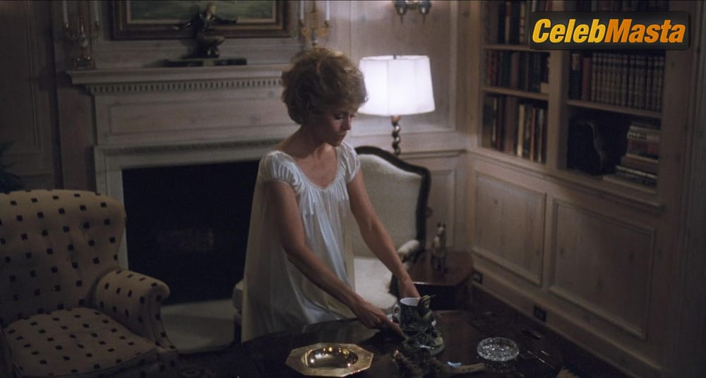 Photo Gallery: Jane Fonda in 9 To 5 photo 1