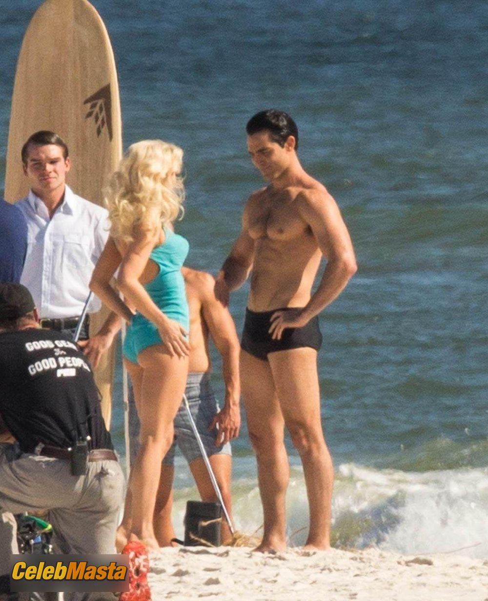 Julianne Hough Photos: Sexy In A Swimsuit On The Set Of ‘bigger’ Orange Beach photo 1