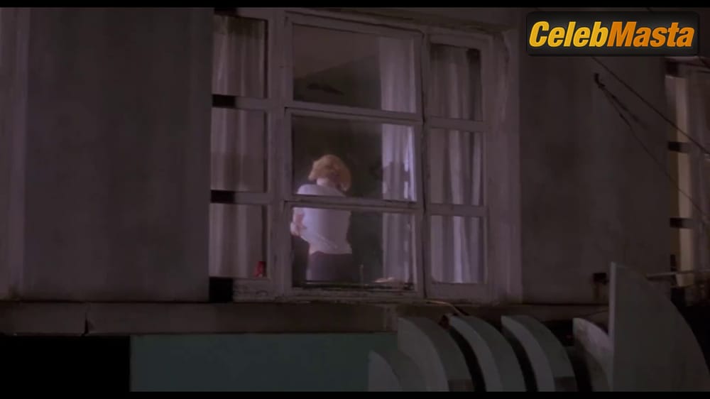 Jennifer Jason Leigh Photo Gallery from Heart Of Midnight photo 1