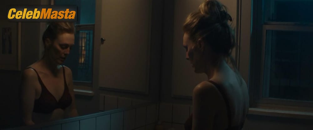 Julianne Moore Photos from Gloria Bell photo 1