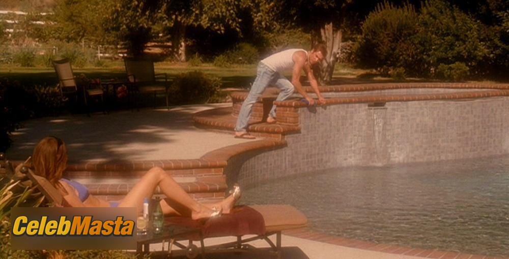 Kristen Wiig Photo Set from Extract photo 1