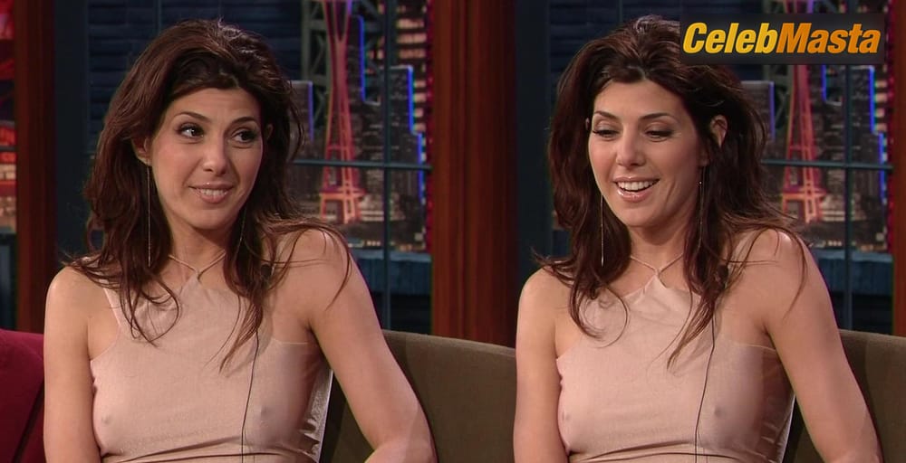 Marisa Tomei Photos from The Tonight Show photo 1