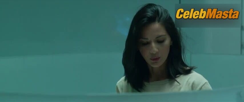 Olivia Munn Photos from The Predator photo 1