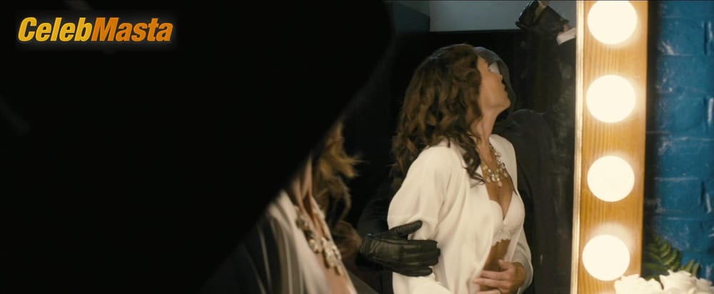 Minnie Driver Scene Photos Gallery from Stage Fright photo 1