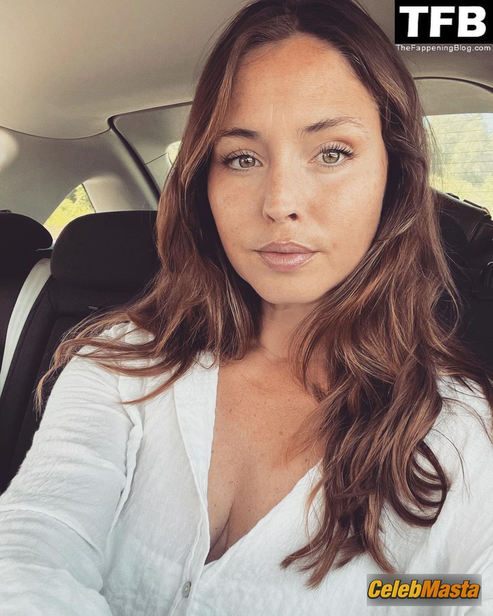 Natalie Krill Gallery: Sexy Photos Flashing Her Hot Tits photo 1