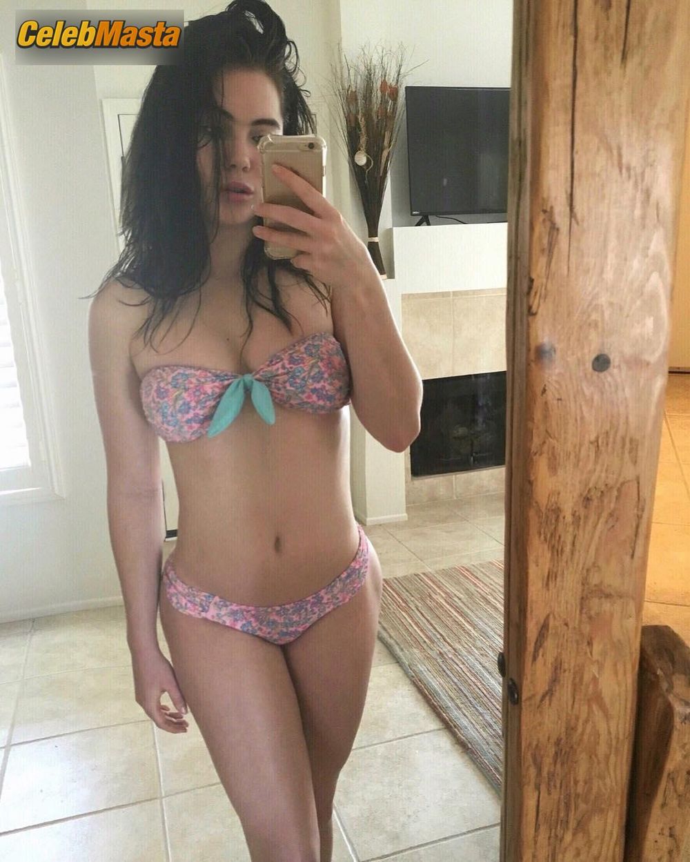 McKayla Maroney Pics: Selfie In A Bikini photo 1