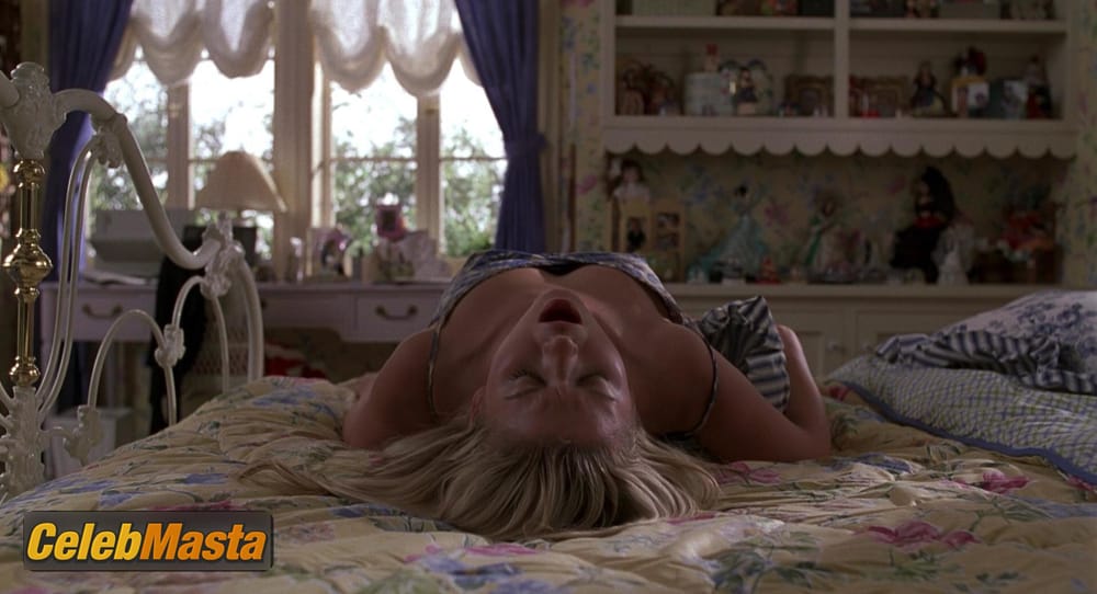 Photo Gallery: Tara Reid in American Pie photo 1