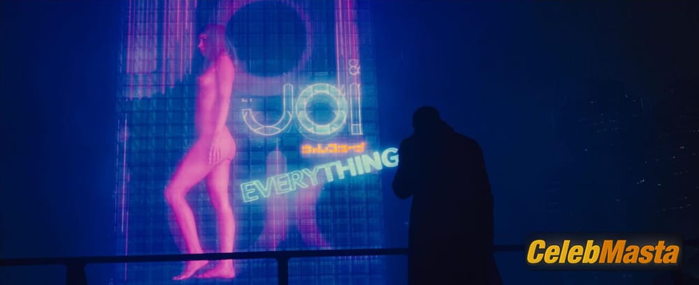 Ana de Armas Pics from the Set of Blade Runner 2049 photo 1