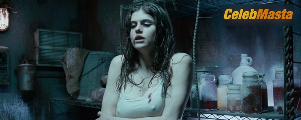 Alexandra Daddario Photo Gallery from Bereavement photo 1