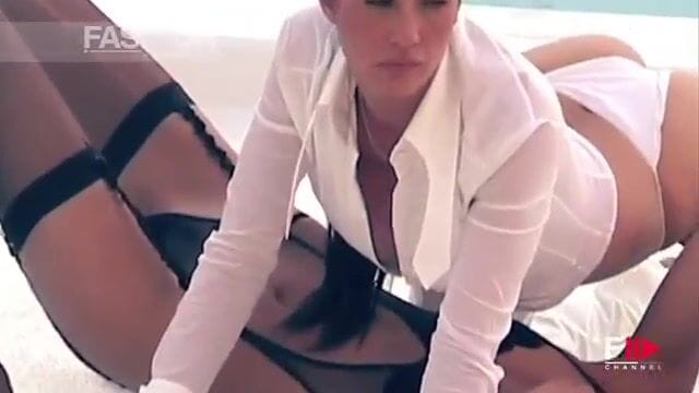 Janice Dickinson's Hot Nipples & Boobs Pictures Revealed
