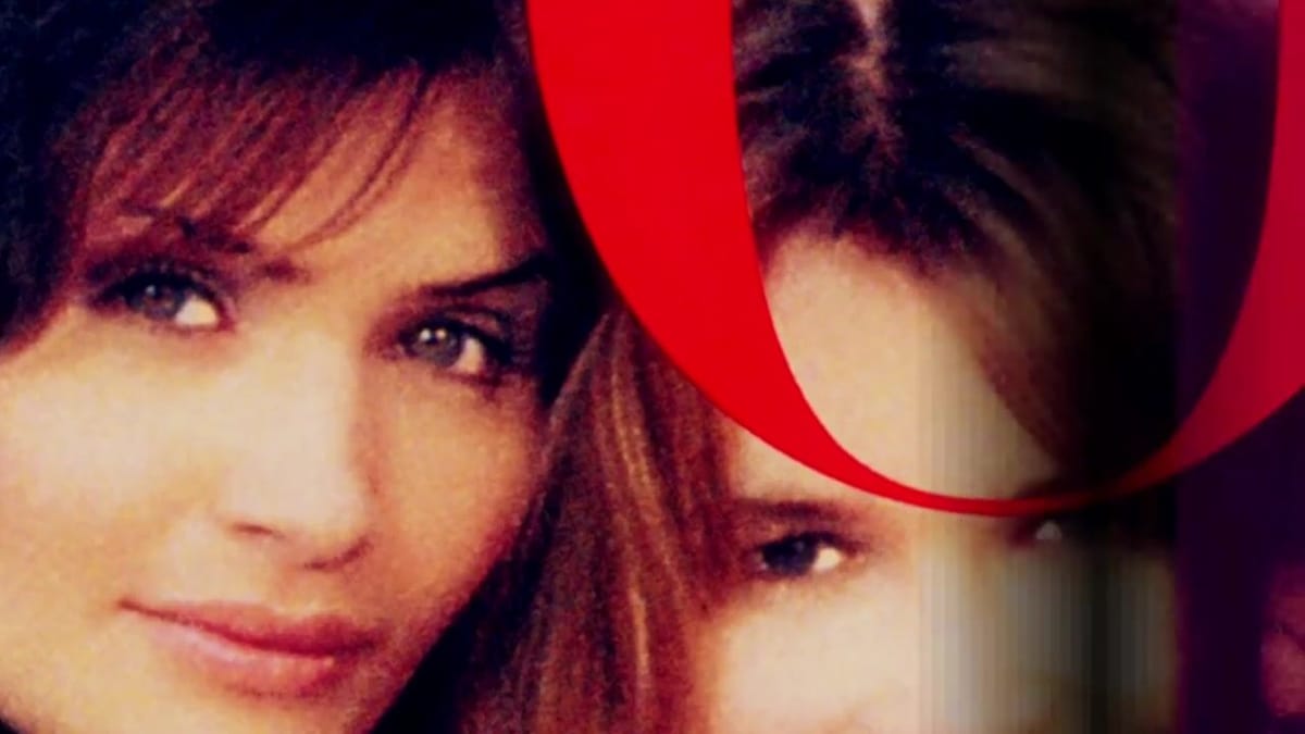 Helena Christensen's Hot Topless Photos on The Beach