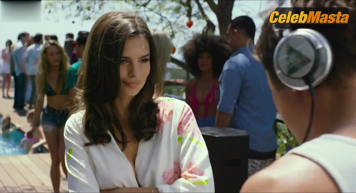 Emily Ratajkowski's Sexy Scene from We Are Your Friends