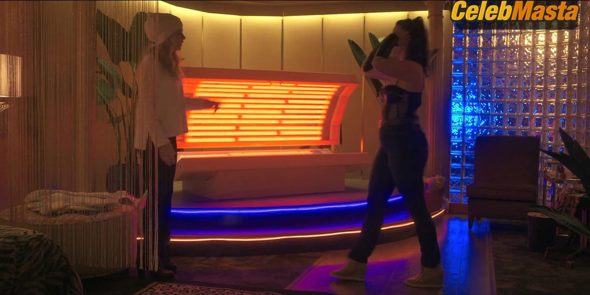 Kate Beckinsale, Helen Hayden Sexy Scene from Guilty Party