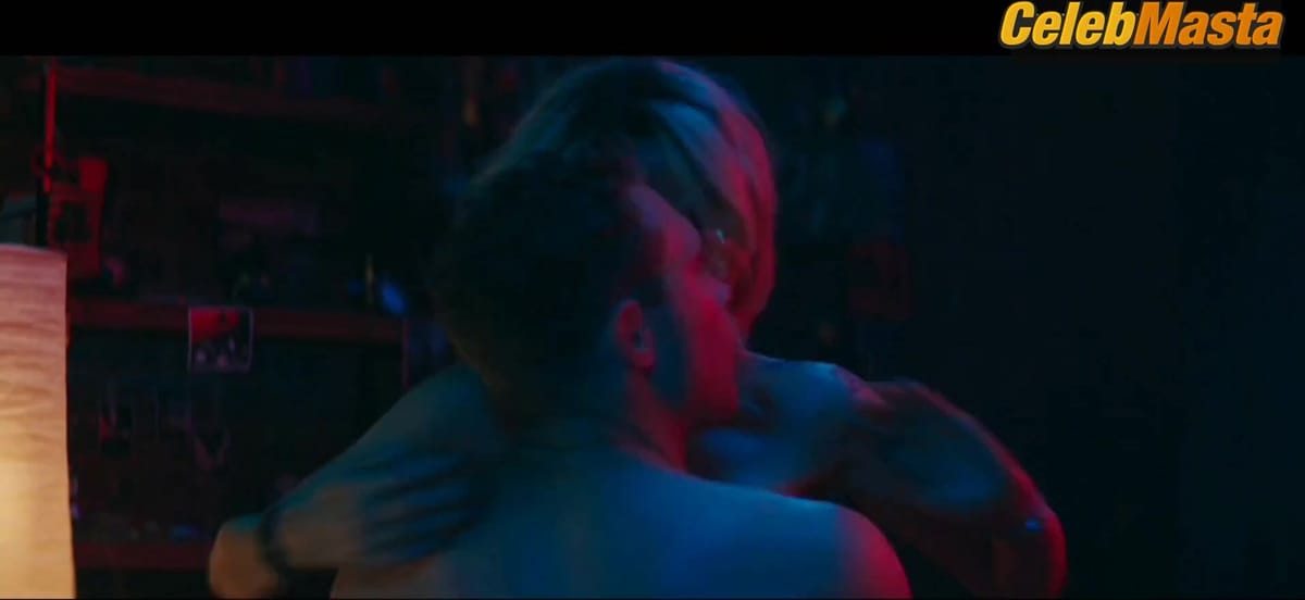 Kate Beckinsale Flaunts Underwear Scene in Jolt