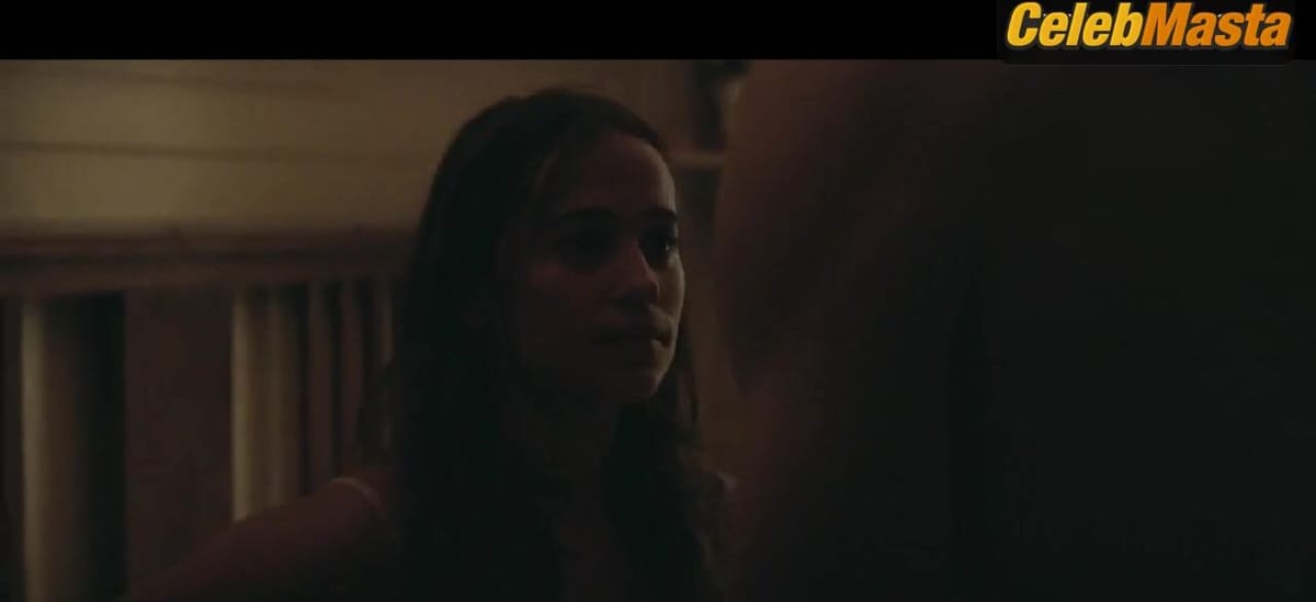 Alicia Vikander's Sexy Scene in The Light Between Oceans