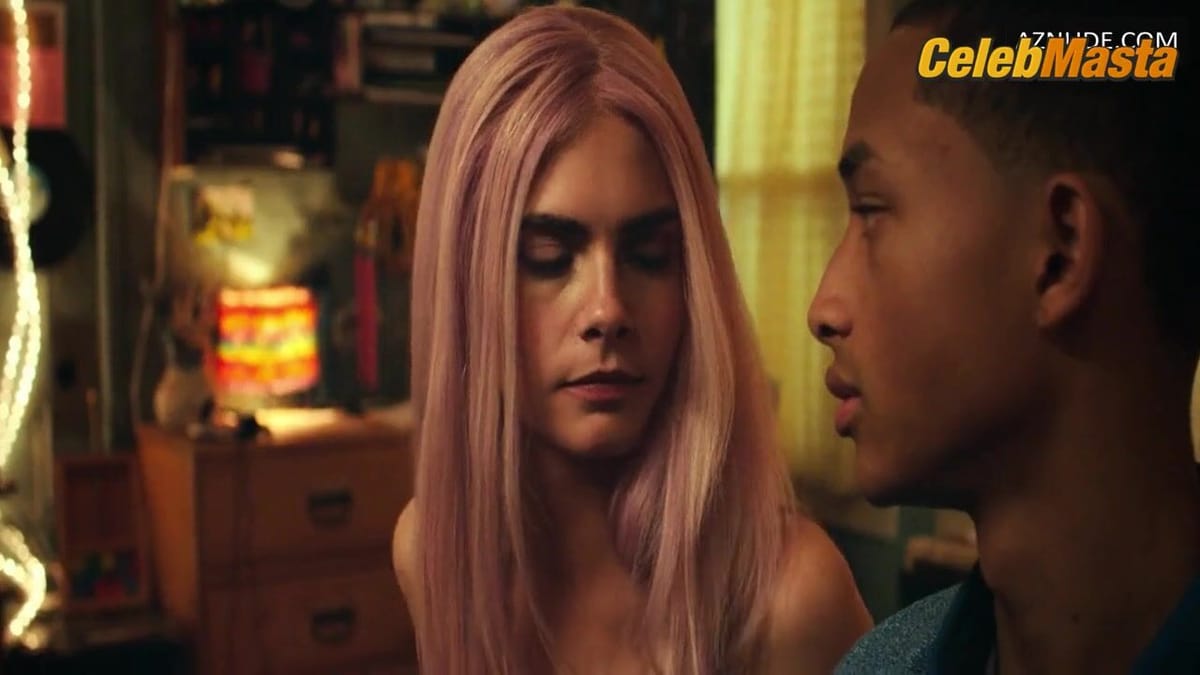 Cara Delevingne's Sexy Scene in Life In A Year