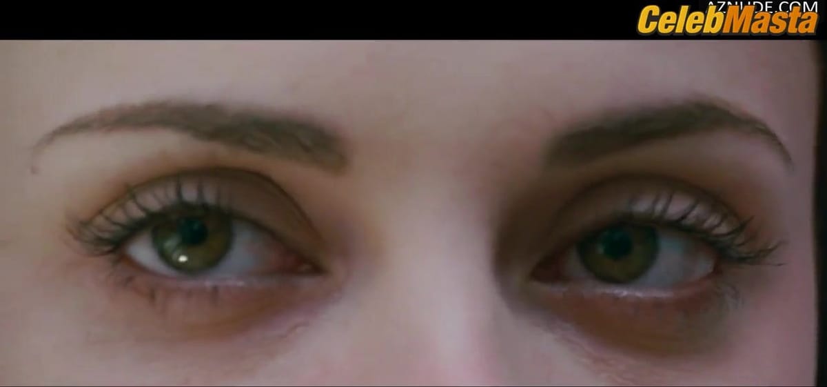 Christina Ricci's Booty, Boobs Scene in After.life