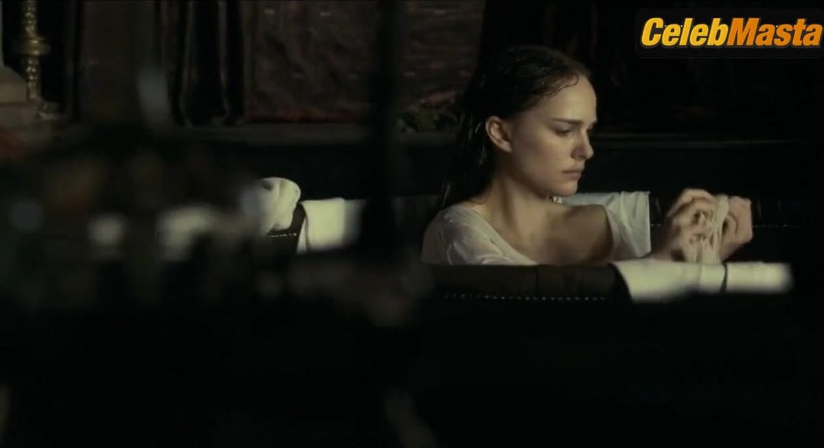 Natalie Portman in The Other Boleyn Girl (2008)