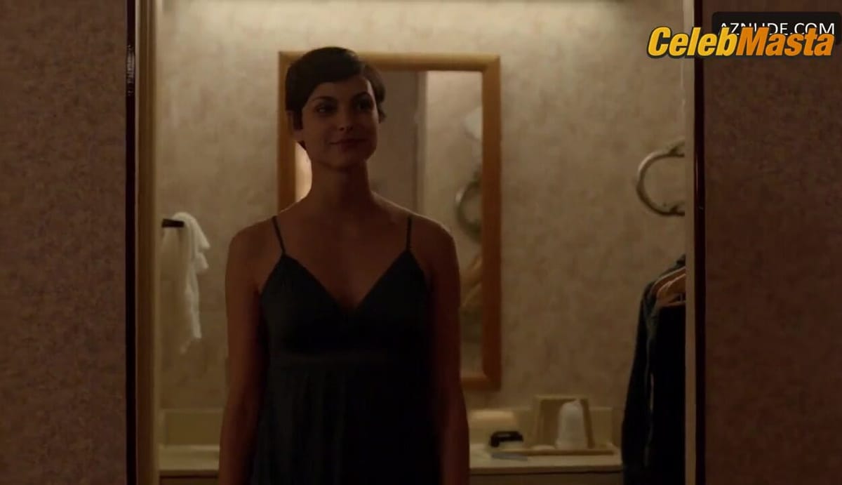 Morena Baccarin's Booty, Boobs Scene in Homeland