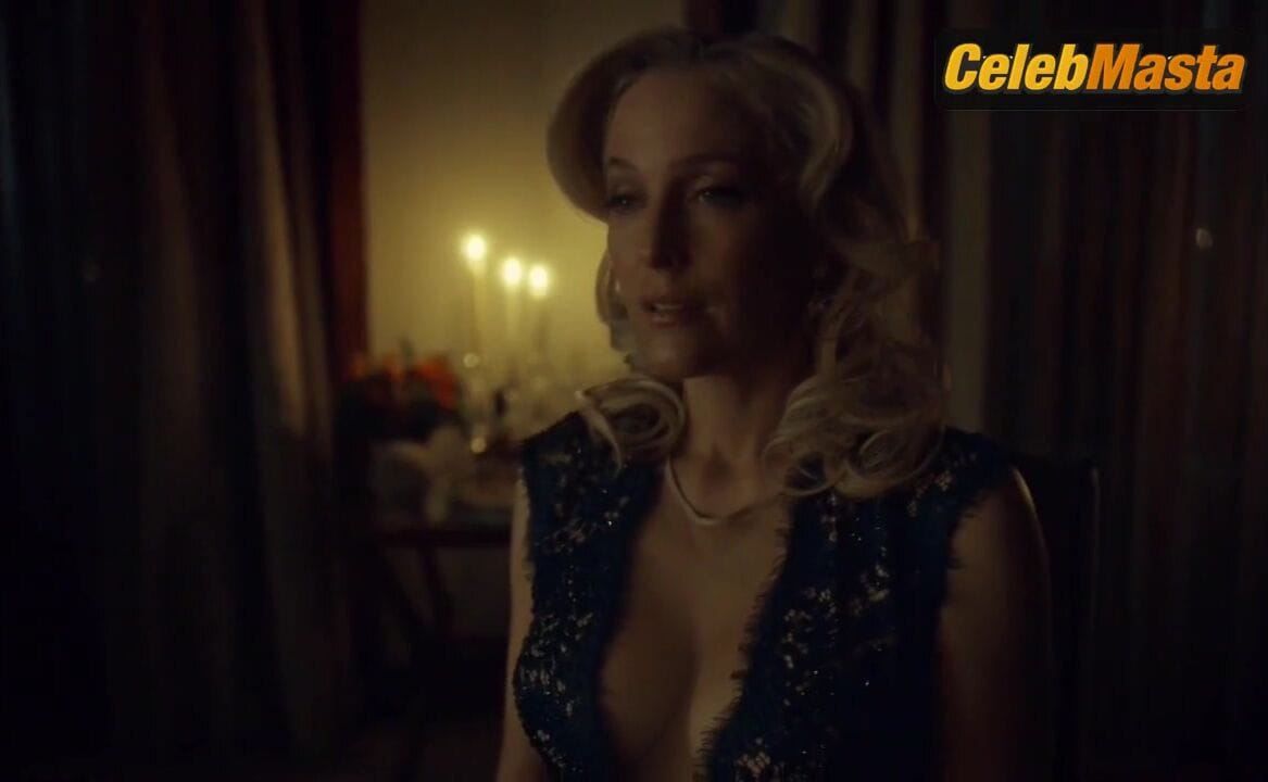 Gillian Anderson Bares Sexy Scene in Hannibal