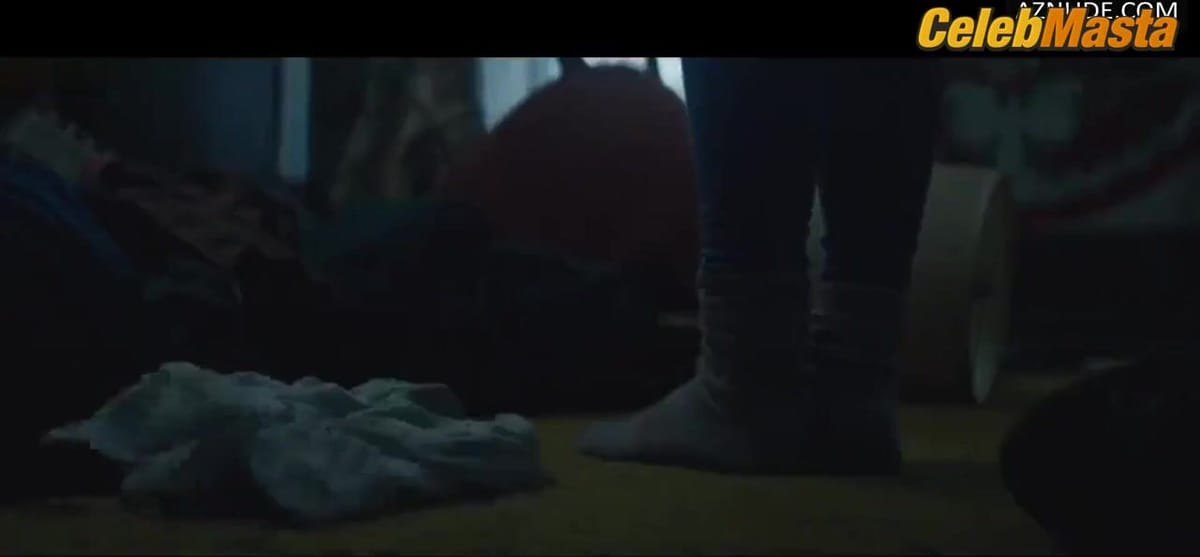 Chloe Grace Moretz Sexy Body Scene in Mother/android