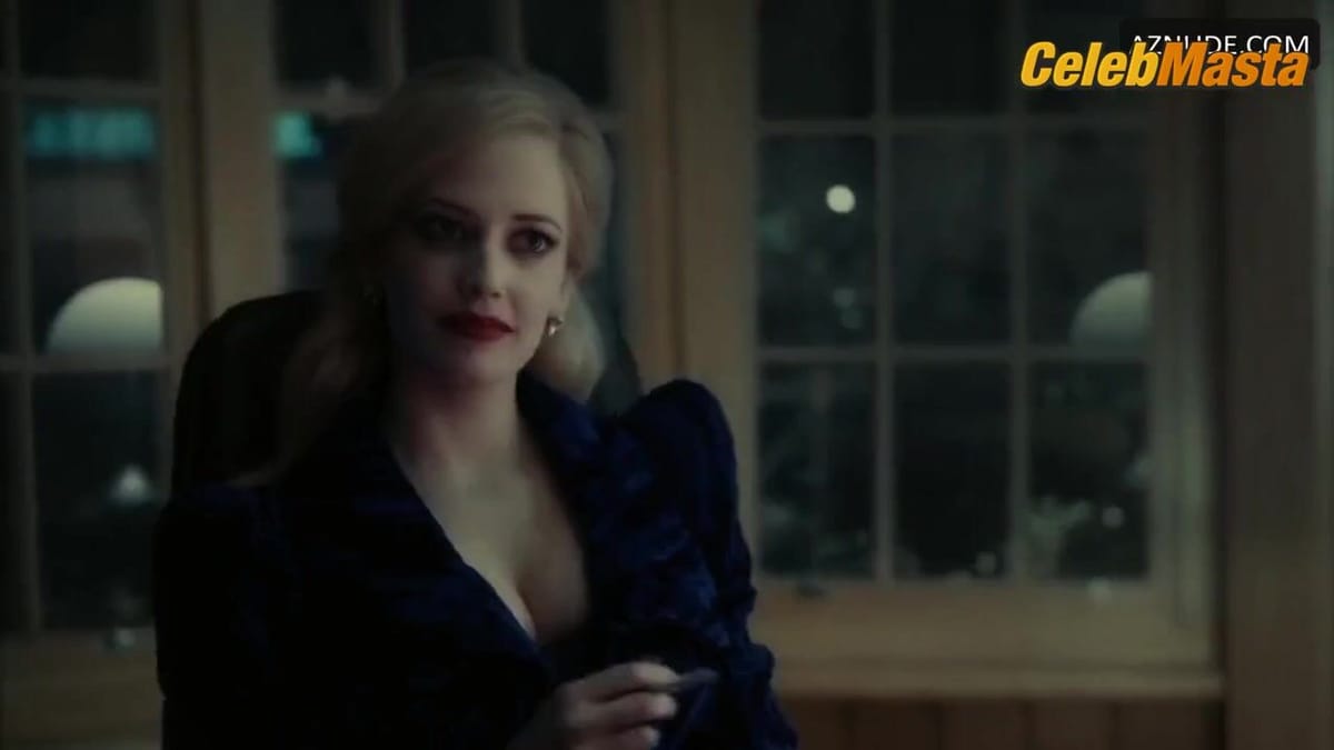 Eva Green's Tits Scene in Dark Shadows