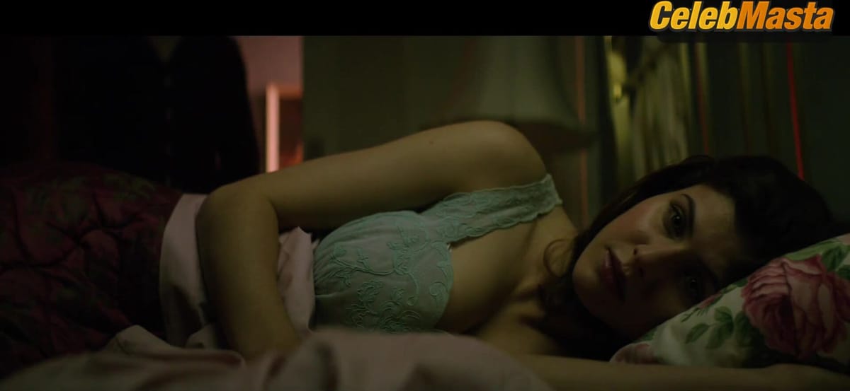 Alexandra Daddario's Sexy Scene in We Have Always Lived In The Castle