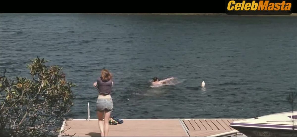 Elizabeth Olsen's Booty, Tits Scene in Martha Marcy May Marlene