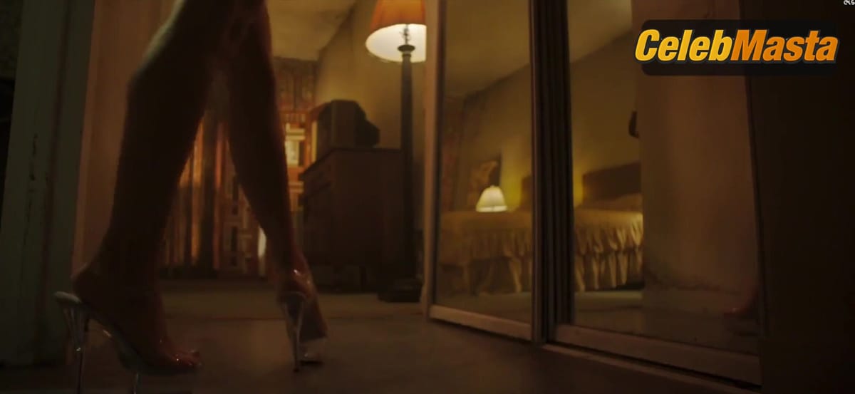 Megan Fox in Midnight In The Switchgrass (2021)