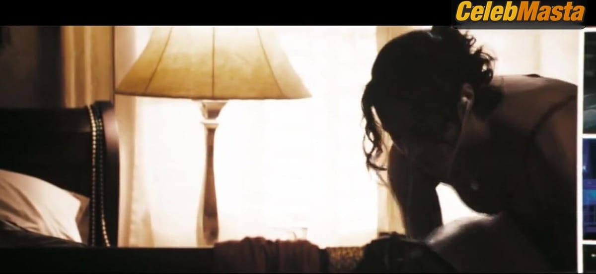 Paula Patton's Underwear Scene in Deja Vu