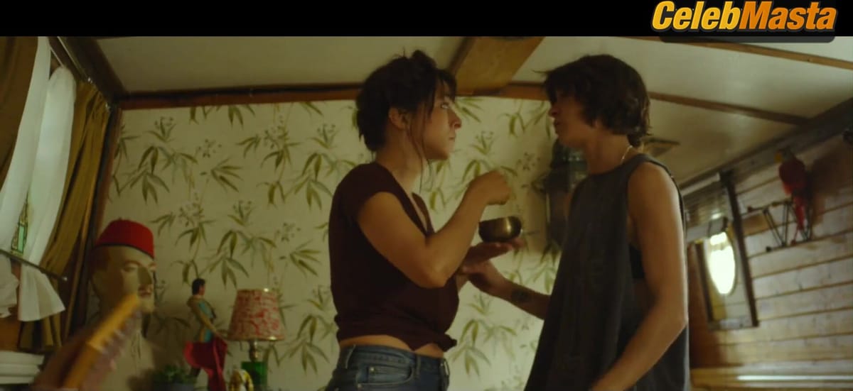 Oona Chaplin and Natalia Tena's Lesbian Sex Scene in Anchor And Hope