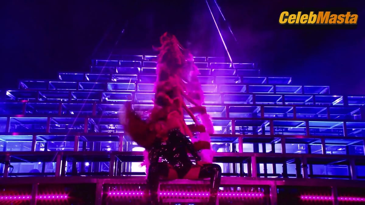 Beyonce Knowles's Sexy Scene in Homecoming A Film By Beyonce