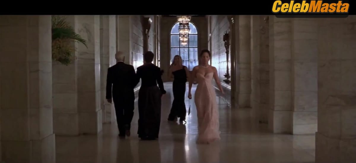 Jennifer Lopez's Hot Scene in Maid In Manhattan